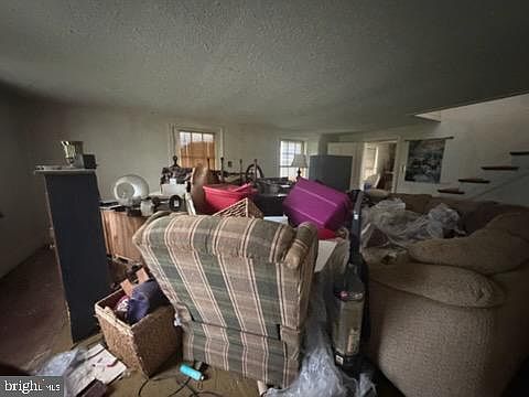 4th image of 13804 Mercersburg Rd