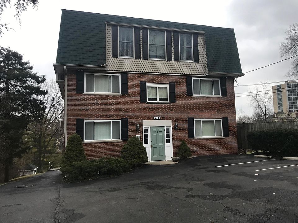 1st image of 942 Summit Ave