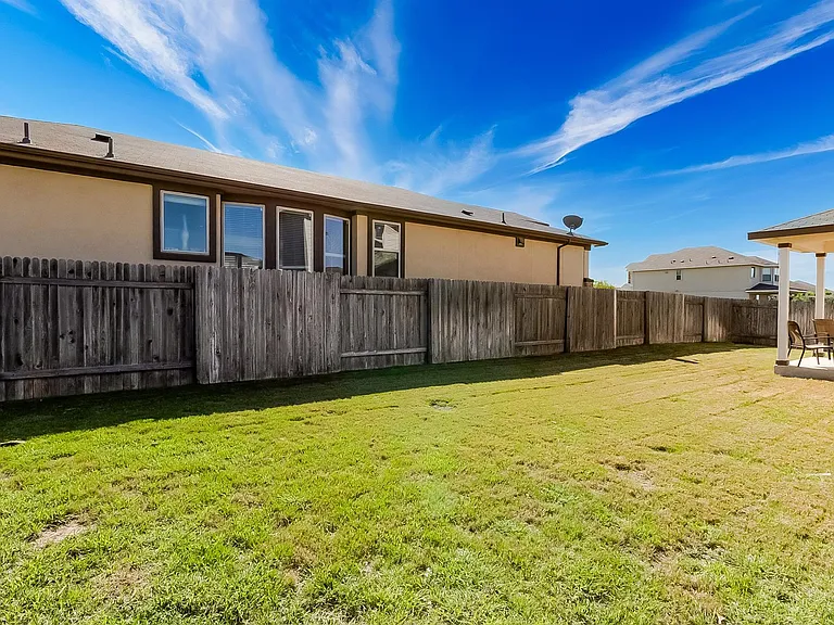 5745 Porano Cir — Photo 33
