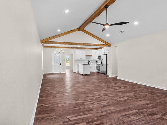 4th image of 109 E Florida St