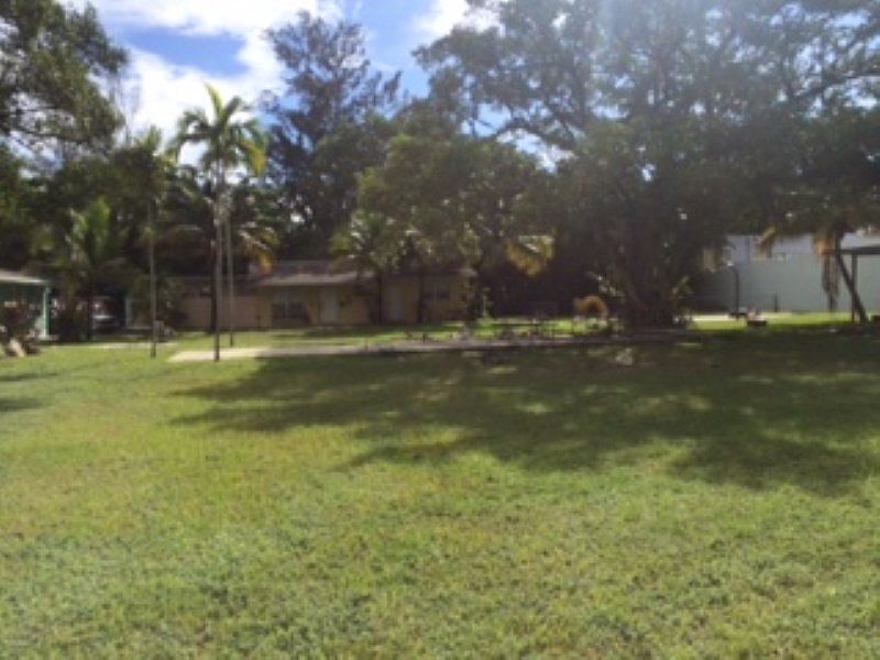 1st image of 1822 N Dixie Hwy