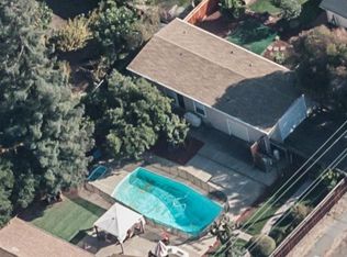 700 Sunshine Dr, Los Altos, CA 94024