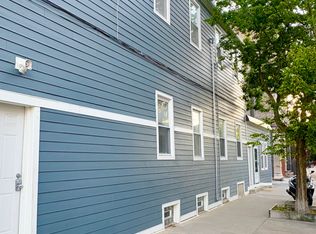 1900 S Throop St #9, Chicago, IL 60608