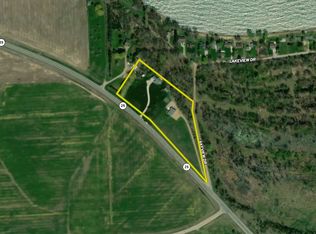 6880 N Lakeshore Rd, Port Hope, MI 48468