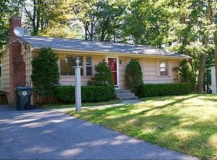 66 Beechwood Rd, Holden, MA 01520