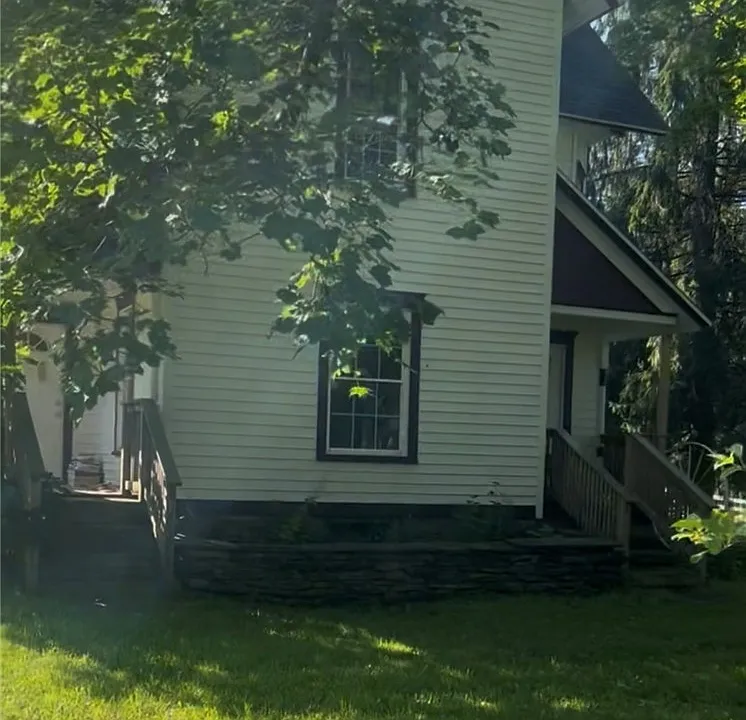 30 River St