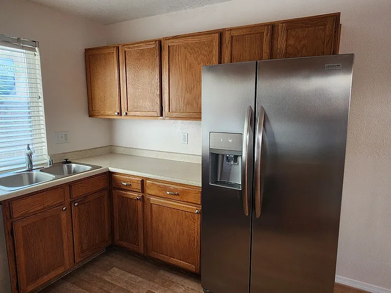 11200 Wales Ave NE — Photo 2
