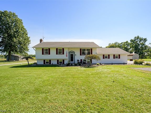 3rd image of 3766 Youngstown Kingsville Rd