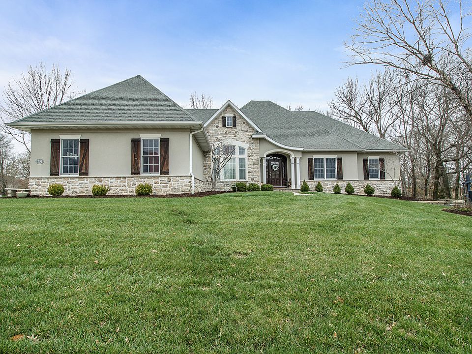 2nd image of 4807 Silver Cliff Dr