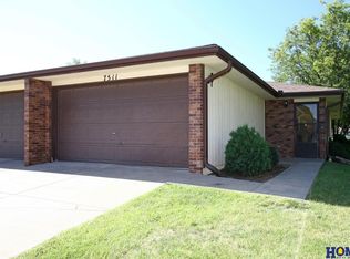 7511 W Rio Rd, Lincoln, NE 68505