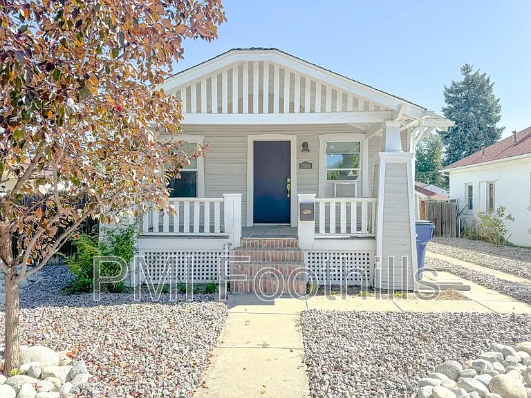 2968 S Grant St — Photo 2