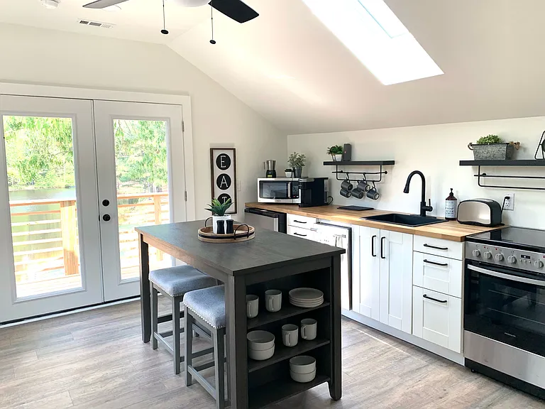 309 Trails End Rd — Photo 4