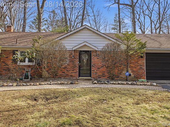5th image of 23640 Oak Glen Dr