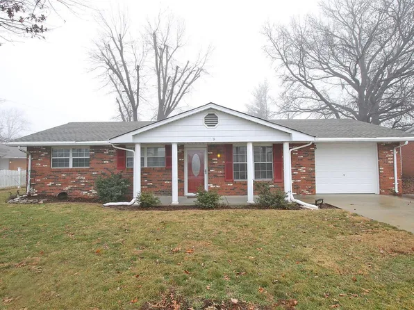 1013 W County Rd, Jerseyville, IL 62052