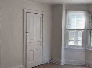 25 W Central Ave #B, Paoli, PA 19301