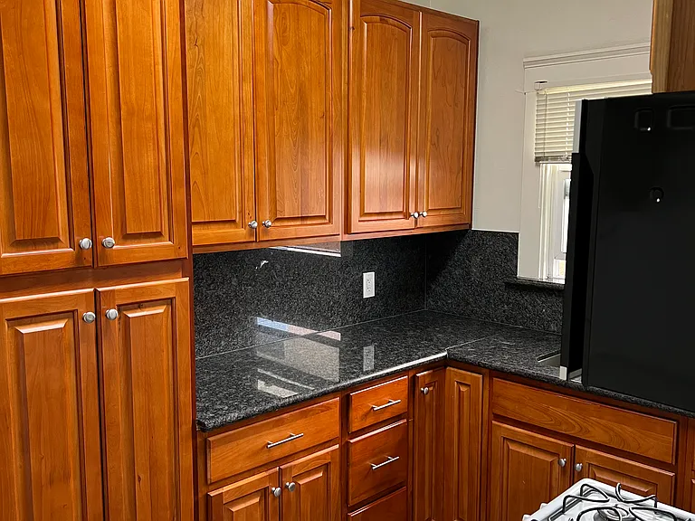 2125 Hearst Ave — Photo 11