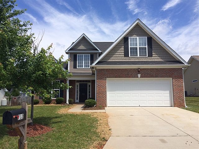 1st image of 712 Eagle Point Dr