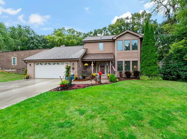 112122 Haering Ln, Chaska, MN 55318
