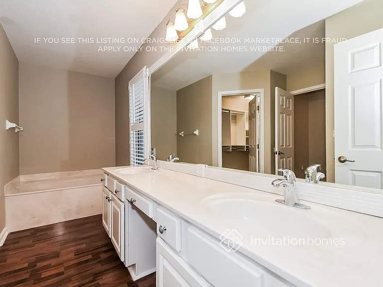 8568 Glenbury Ct N — Photo 13
