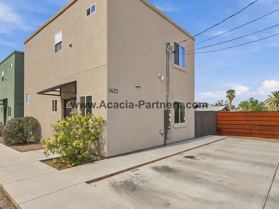 1423 N Belvedere Ave