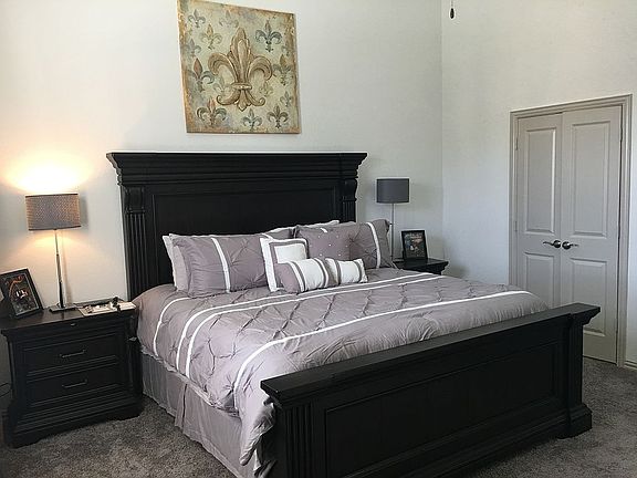 2nd image of 3716 Lantern Ln