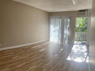 414 E Cedar Ave APT 18, Burbank, CA 91501