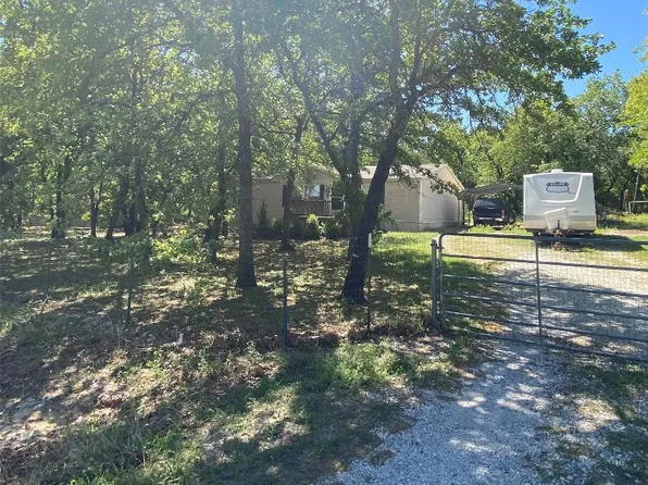 103 Arunda Ct, Weatherford, TX 76085