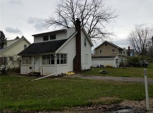 4 Birch Hills Dr, Rochester, NY 14622