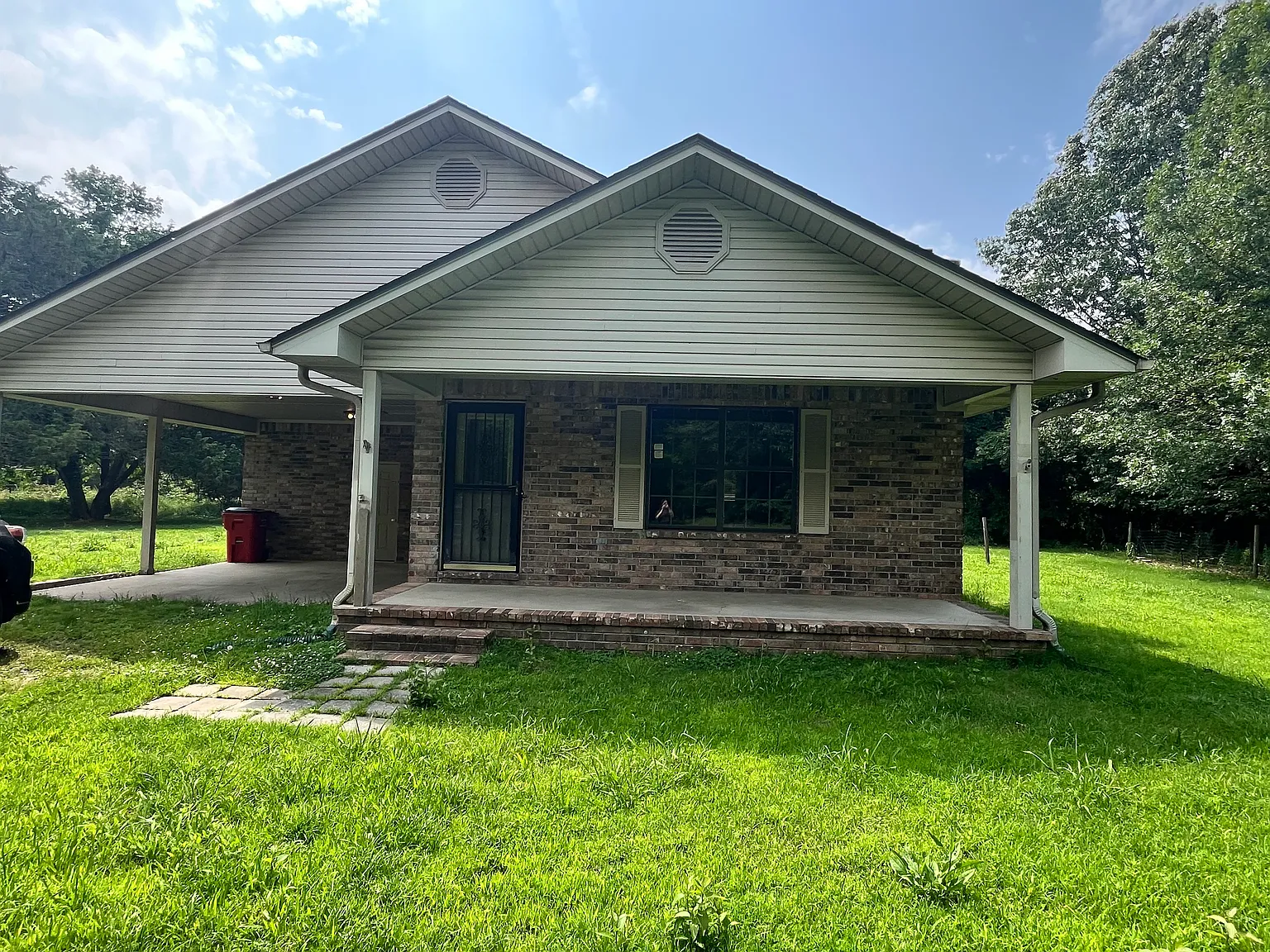 2 bed, 1388 sqft, $1,250 — Photo 3