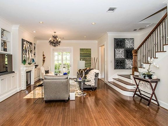 4th image of 5006 Byers Ave