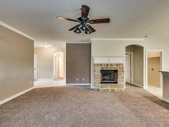4th image of 1912 Del Mar Ct