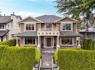418 E 13th St, North Vancouver, BC V7L 2M1