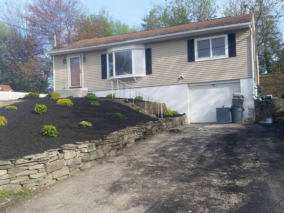 1st image of 23 Royal Cir