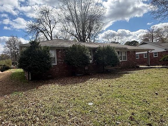 2nd image of 421 Cedar Ln