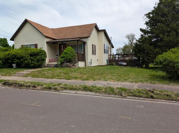 412 N Jefferson St, Slater, MO 65349