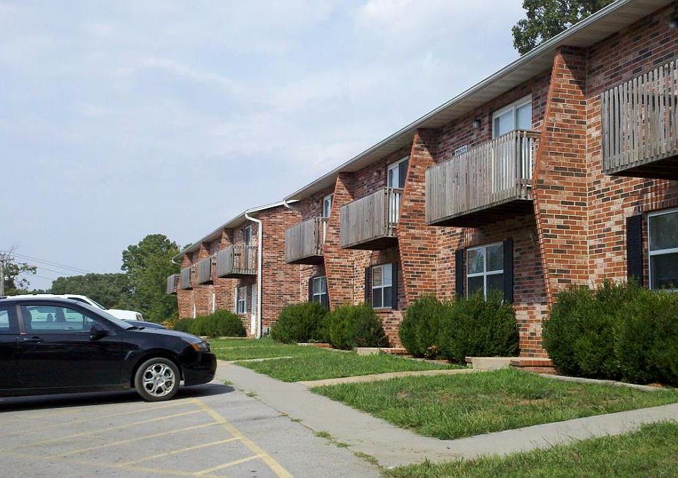 2nd image of 22595 Homestead Ln