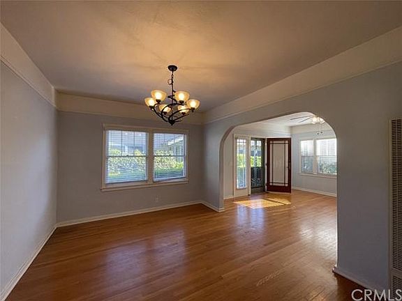 4th image of 648 N Mar Vista Ave