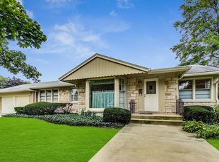 801 S Dunton Ave, Arlington Heights, IL