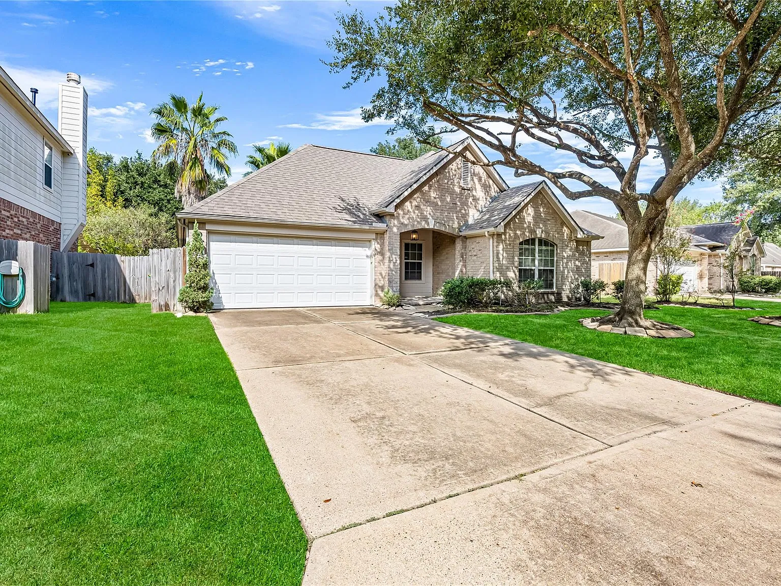 3 bed, 2.0 bath, 1567 sqft, $2,450 — Photo 2
