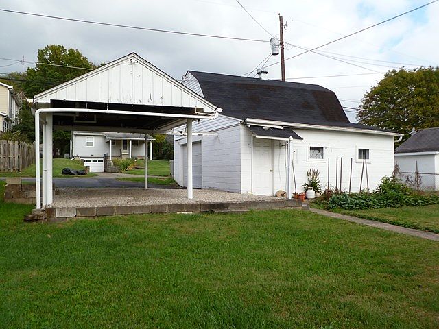 2nd image of 2507 S 11th St