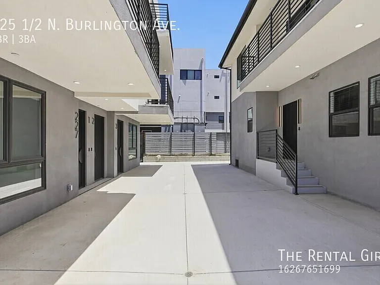 225 1/2 N Burlington Ave — Photo 25