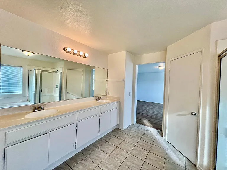 13613 Ashmont Rd — Photo 16
