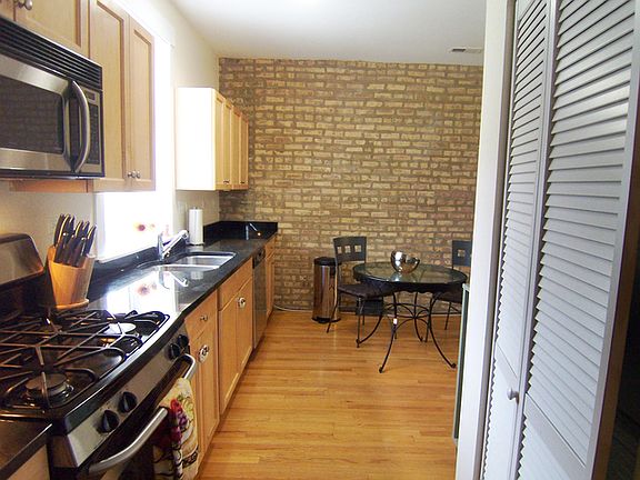 2nd image of 4345 N Sacramento Ave APT 1A