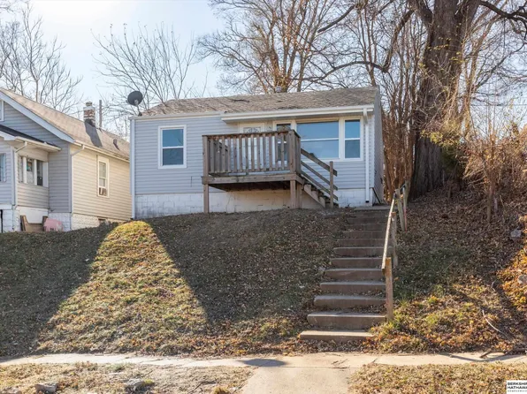 3365 Grant St, Omaha, NE 68111
