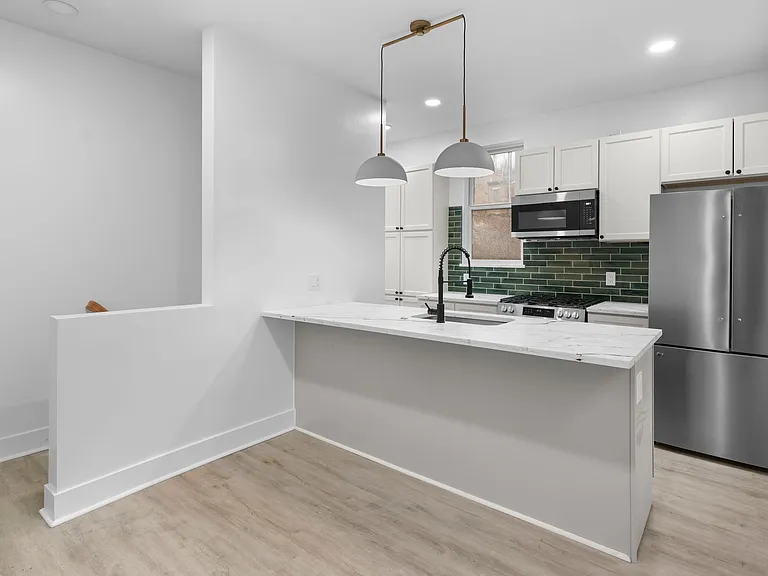 2035 Forbes Ave #201 — Photo 15