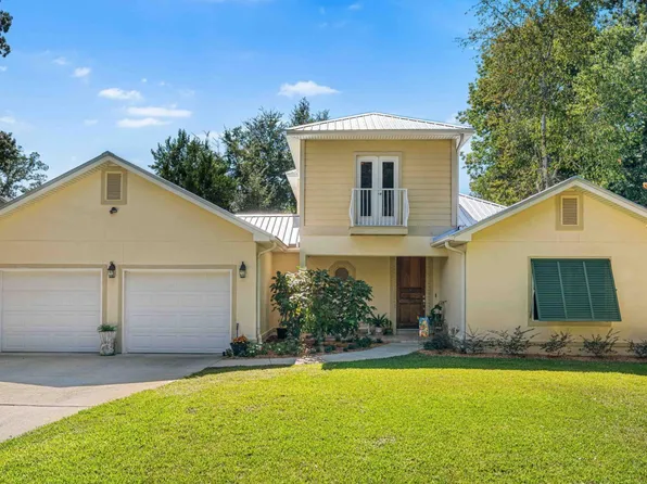 68 S Blue Heron Dr, Santa Rosa Beach, FL 32459