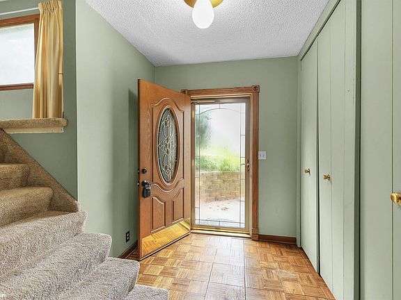 2nd image of 1510 Forest Ave