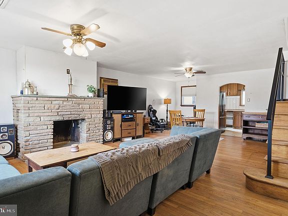 2nd image of 3517 Bristol Rd