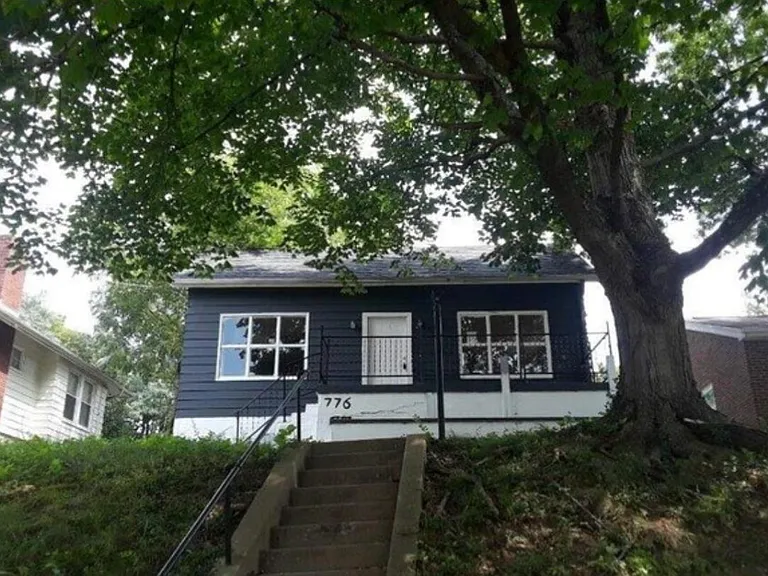 776 Clanora Dr — Photo 1