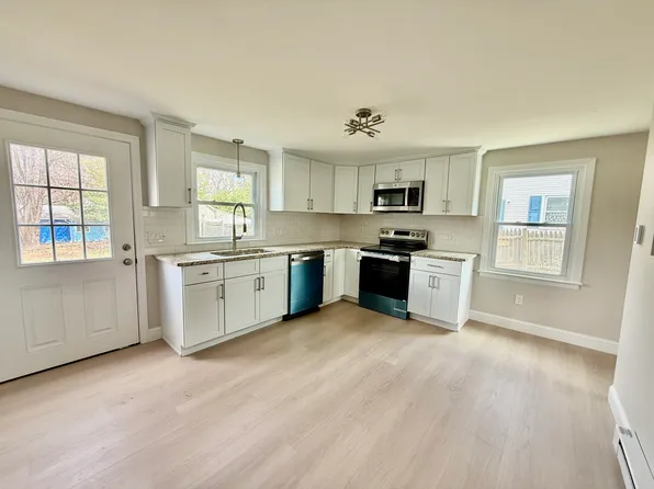 104 Dubois St #104, Indian Orchard, MA 01151